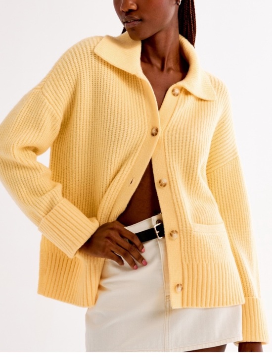 Abercrombie & Fitch Sweaters - Abercrombie & Fitch Classic Collared Button-Front Women's Sweater Cardigan